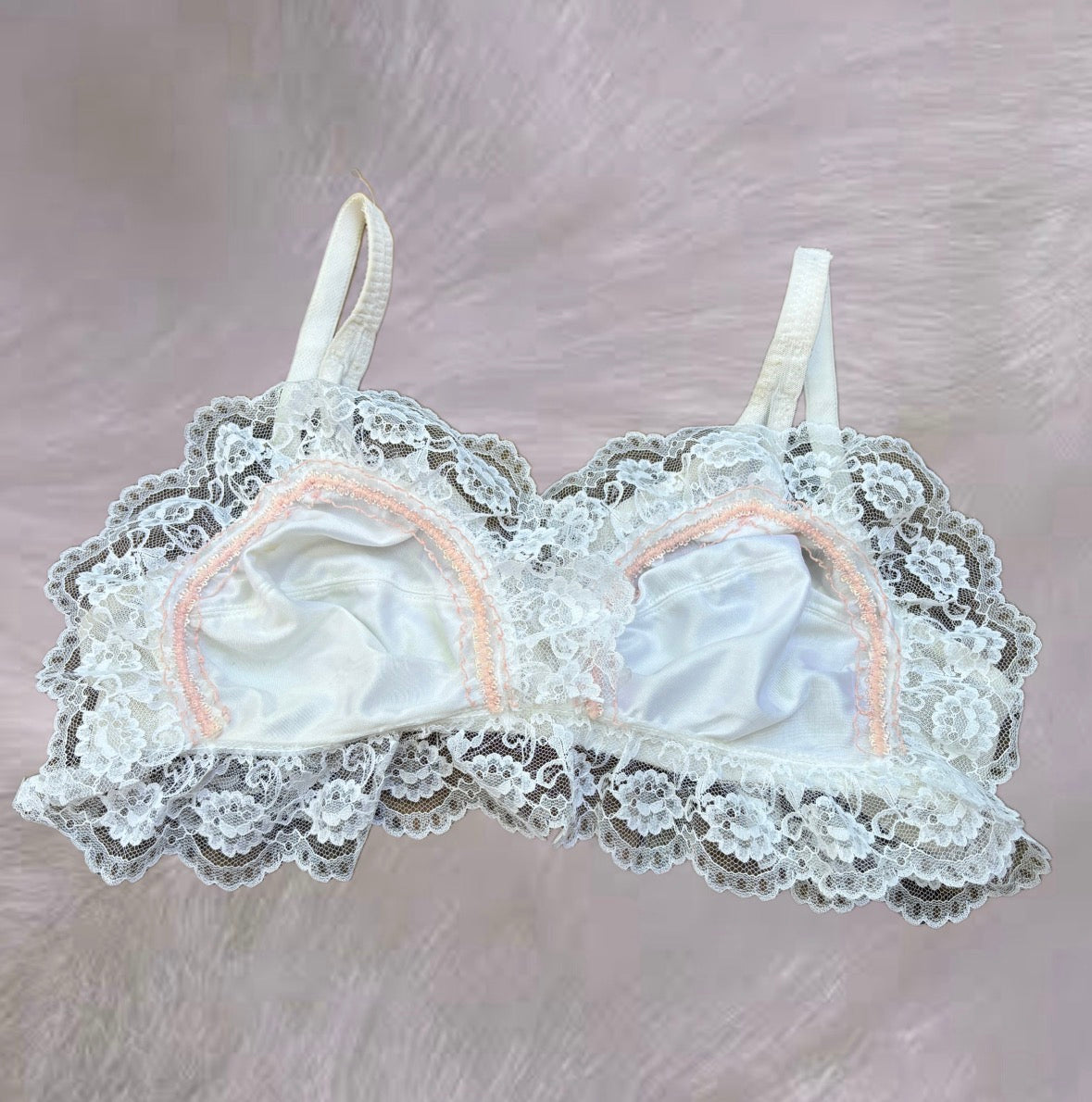 1/1 White Lace Bra